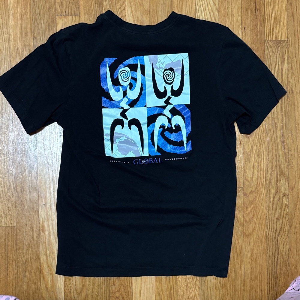 Nike Men’s M Black and Blue Graphic Tee